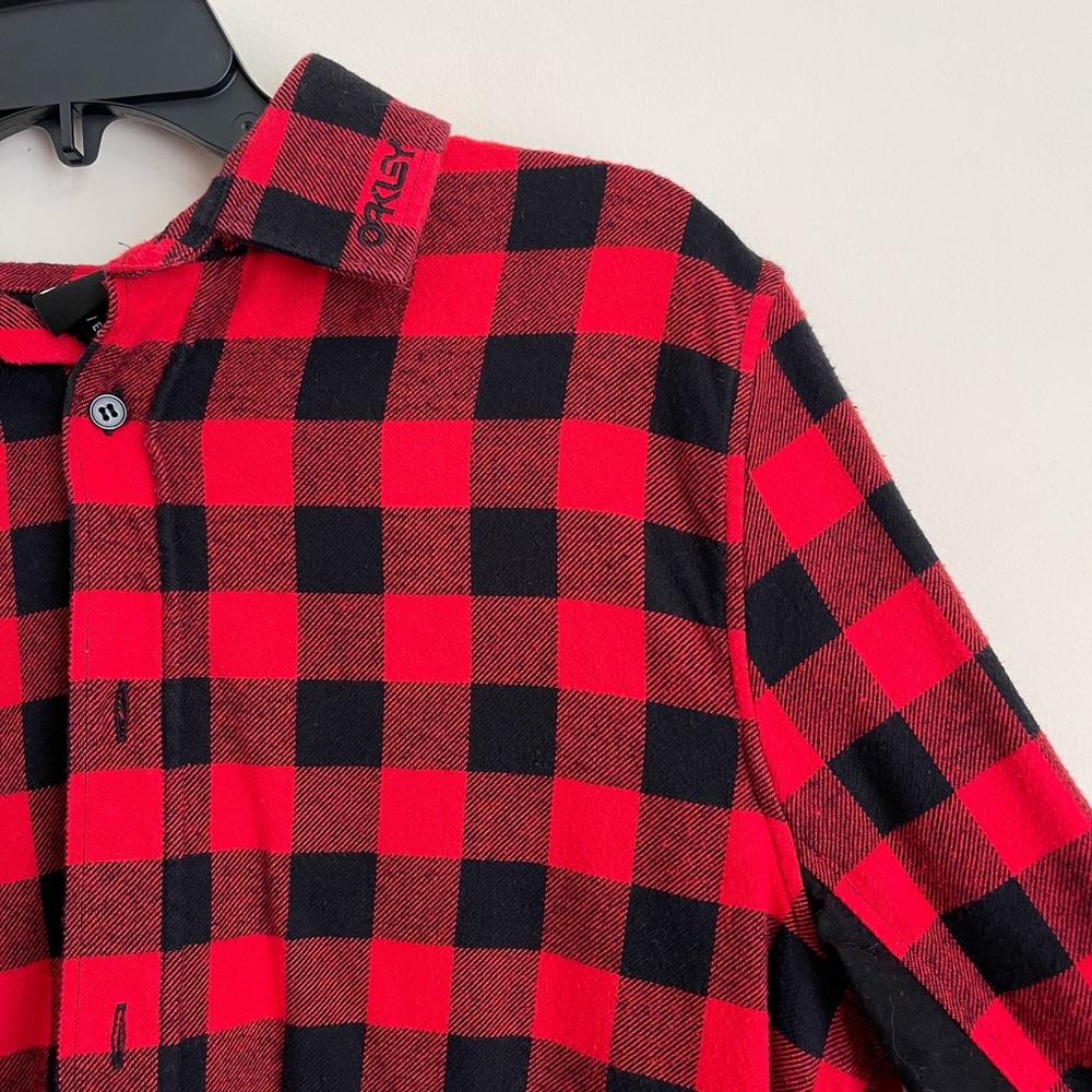 Men’s Oakley flannel